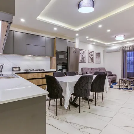 Apartment Designer, Fully Equipped 4br In By 360 Estates