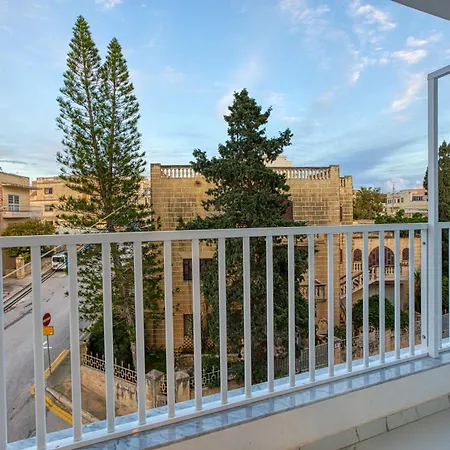 Designer, Fully Equipped 4br In By 360 Estates Apartment