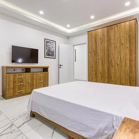 Apartment Designer, Fully Equipped 4br In By 360 Estates *