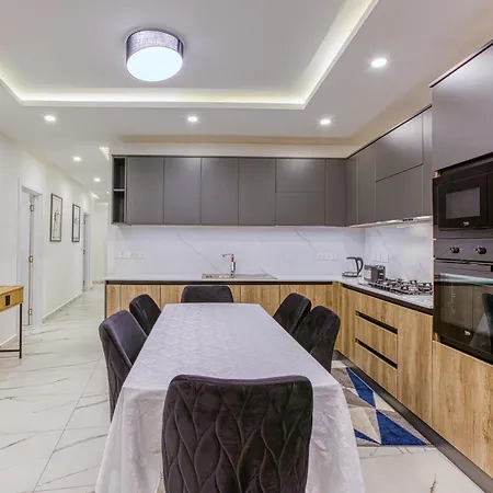 Designer, Fully Equipped 4br In By 360 Estates Apartment *