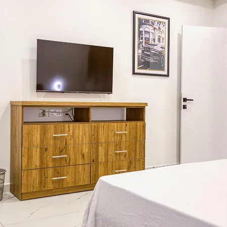 Apartment Designer, Fully Equipped 4br In By 360 Estates